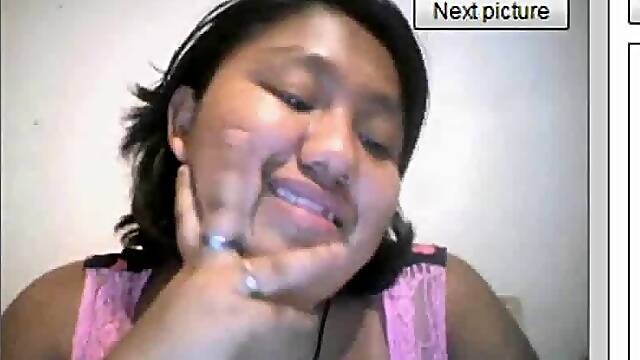 Mexicana en Webcam: ¡Enseñando Tetas!