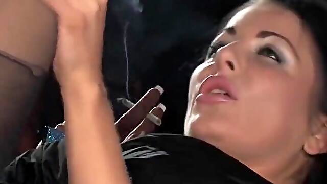 Poontang, Tia Layne Smokes While Getting Fucked