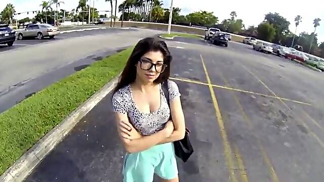 Teen amateur rides cock and gets cumshot for cash in hd