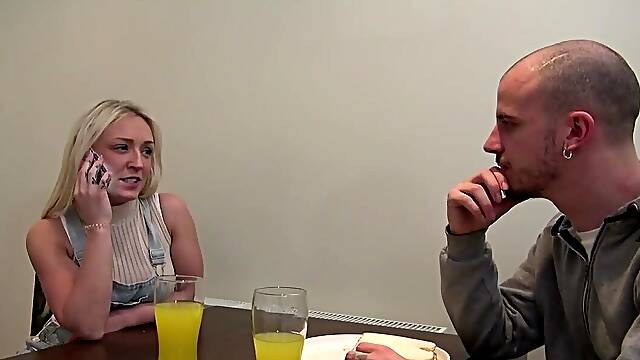 Blondie Amber & hunky Josh in kinky fun