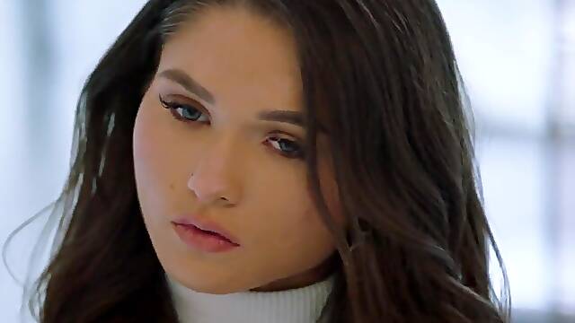 VIXEN, This babe likes with married dudes