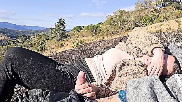 Husband didnt want to accompany his wife to the viewpoint, so I, the tour guide, pummeled her molten caboose