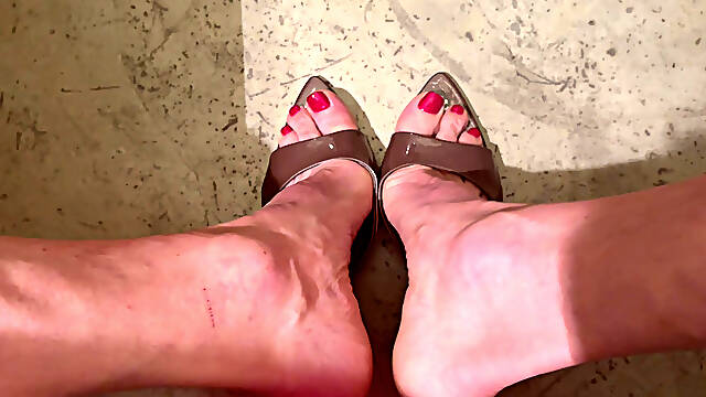 I cum on my freshly glazed red feet